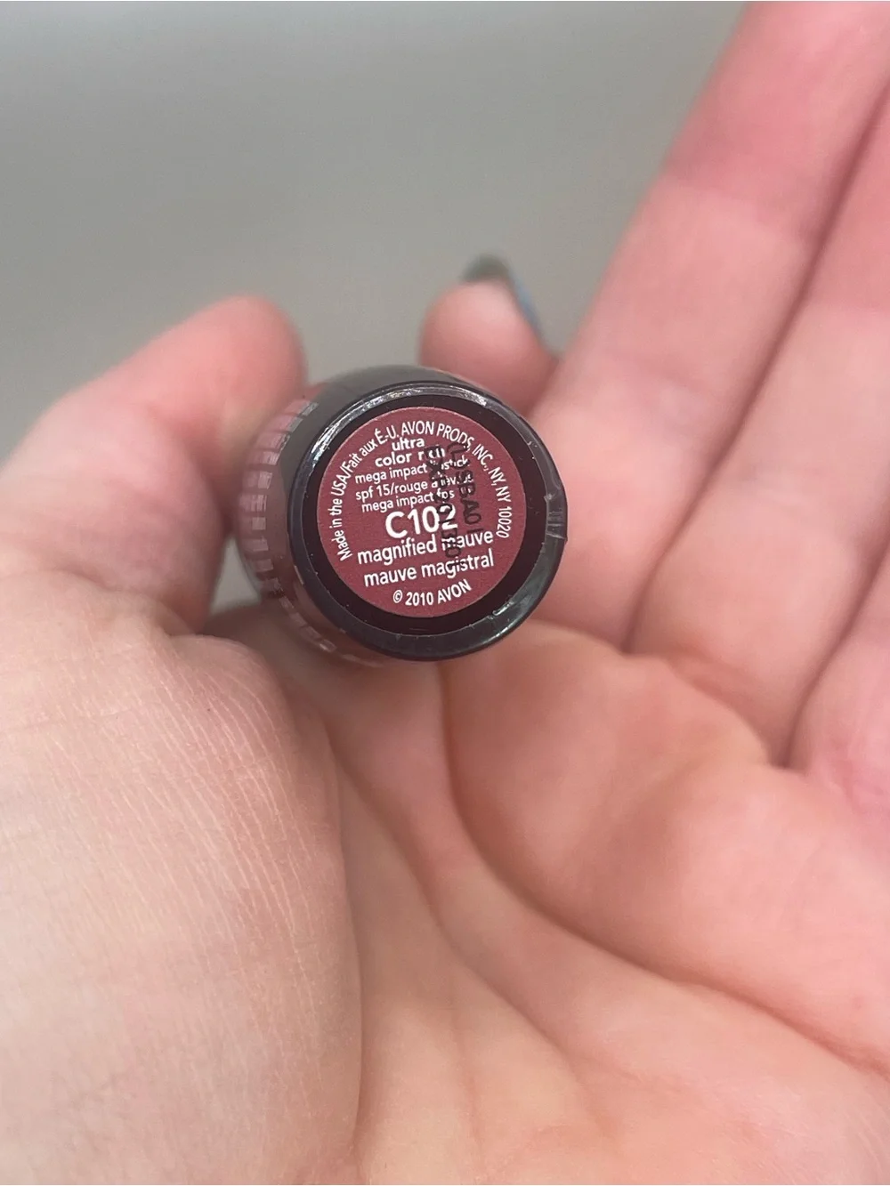 2010 AVON Magnified Mauve C102 ULTRA COLOR RICH Lipstick NEW SEALED Exp 2013